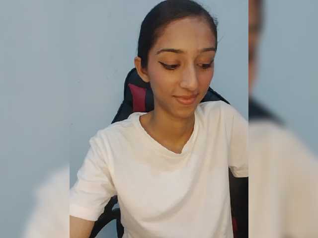 AlinaPopy live cam preview