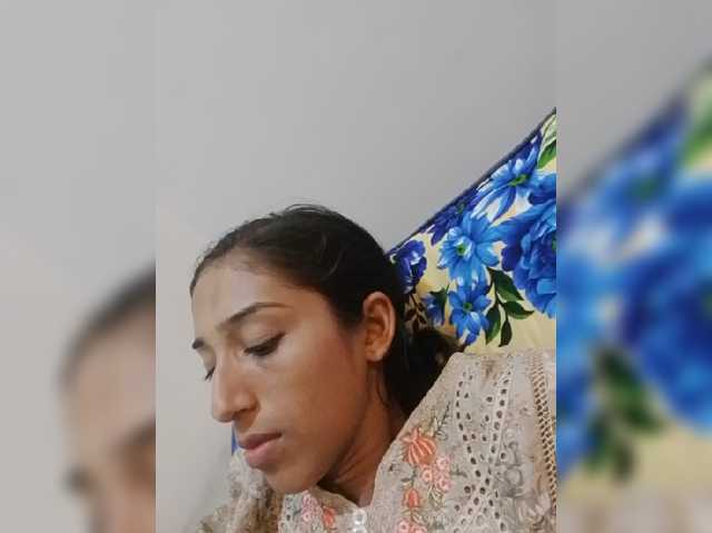 AlinaPopy live cam preview