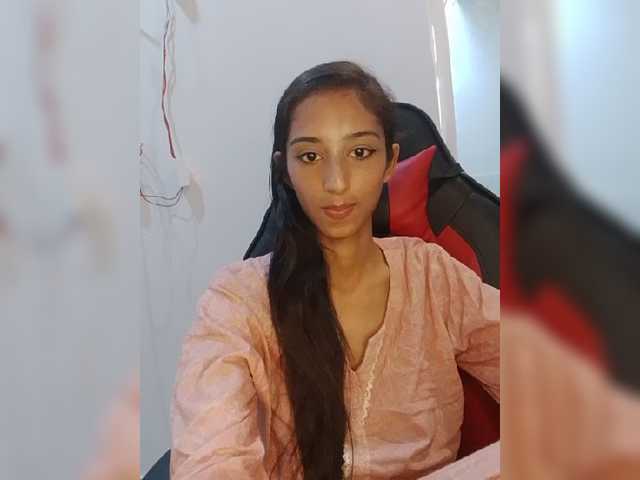AlinaPopy live cam on BongaCams