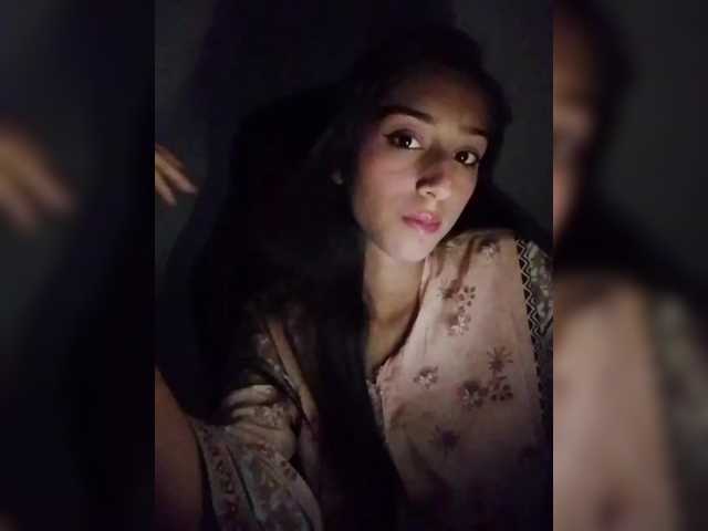 AlinaPopy — live female cam