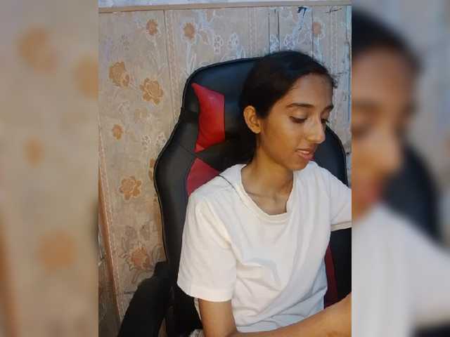 AlinaPopy live cam on BongaCams