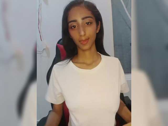 AlinaPopy live cam on BongaCams
