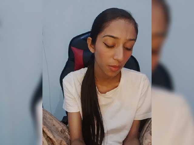 AlinaPopy live cam on BongaCams