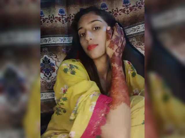 AlinaPopy's BongaCams show and profile