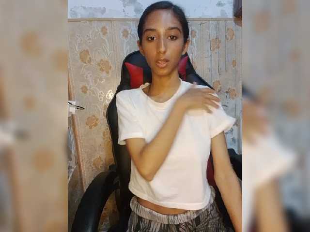 AlinaPopy live webcam show