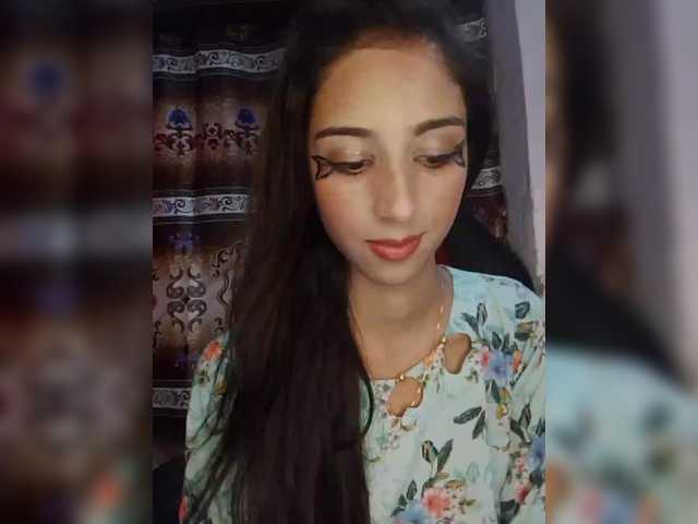 AlinaPopy's BongaCams show and profile