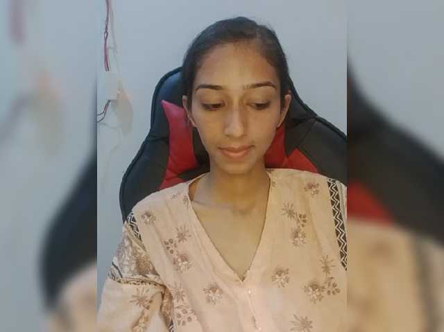 AlinaPopy live cam on BongaCams