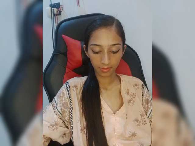AlinaPopy live cam on BongaCams