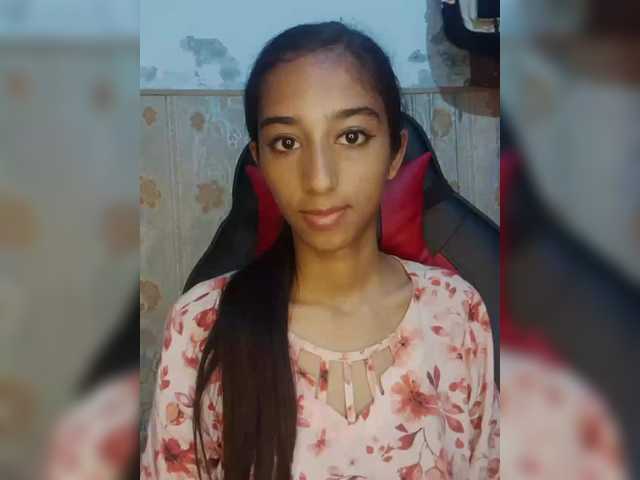 AlinaPopy live cam on BongaCams