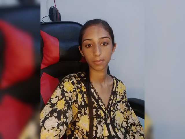 AlinaPopy live cam on BongaCams
