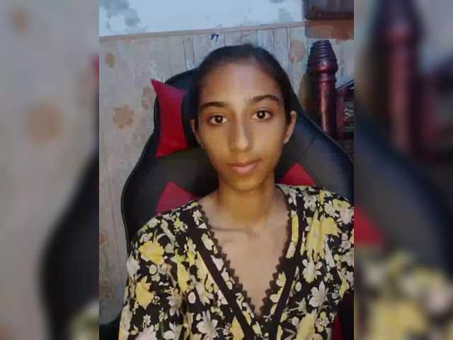 AlinaPopy live cam on BongaCams