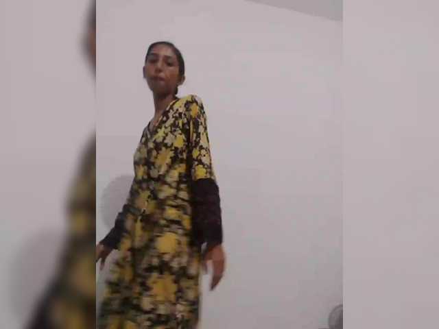 AlinaPopy live cam on BongaCams