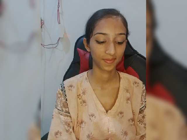 AlinaPopy live cam on BongaCams