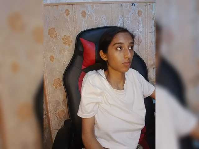 AlinaPopy live cam on BongaCams