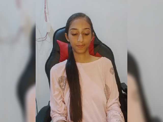 AlinaPopy live cam on BongaCams