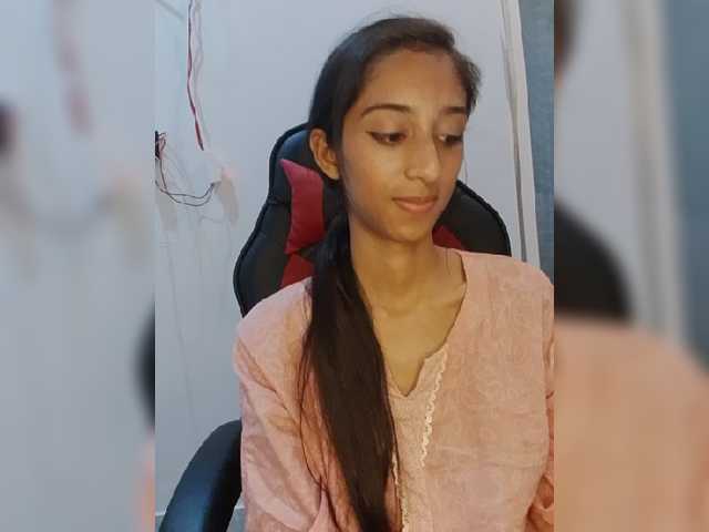 AlinaPopy live cam preview