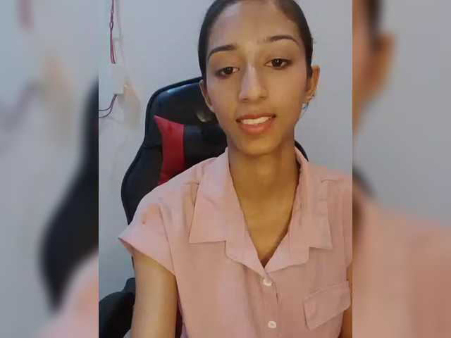 AlinaPopy live cam on BongaCams