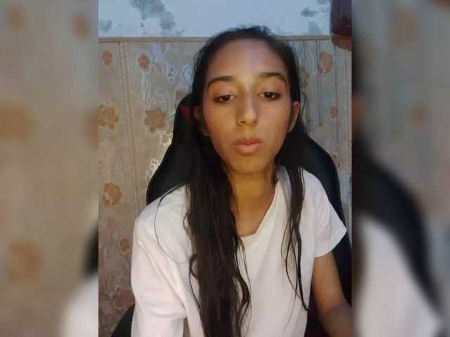 AlinaPopy live webcam show