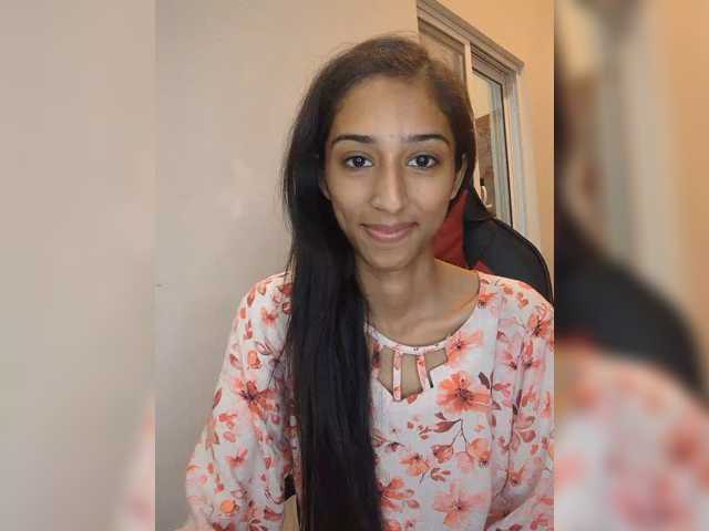 AlinaPopy live cam on BongaCams
