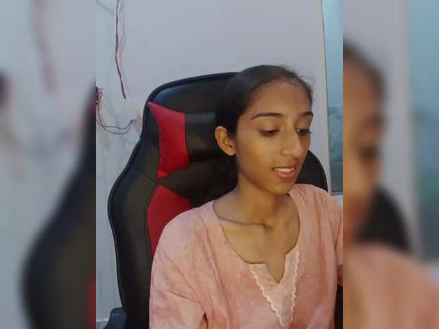 AlinaPopy live cam on BongaCams