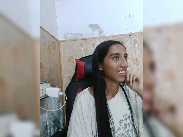 AlinaPopy live cam on BongaCams