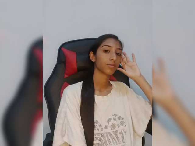 AlinaPopy — live female cam