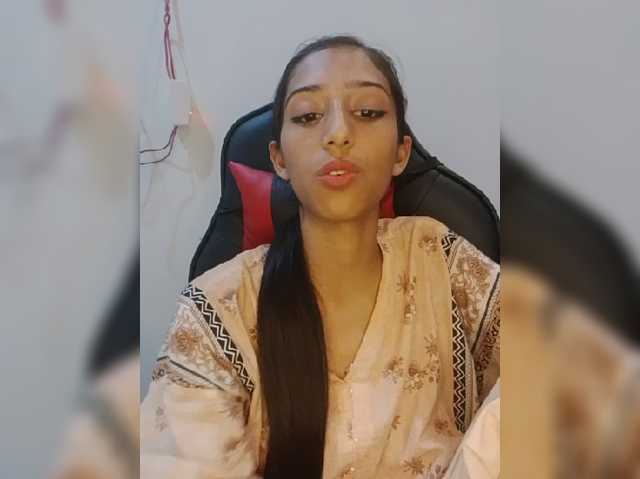 AlinaPopy live cam on BongaCams