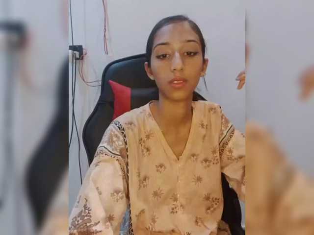 AlinaPopy live cam on BongaCams
