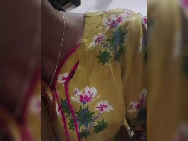 AlinaPopy's BongaCams show and profile