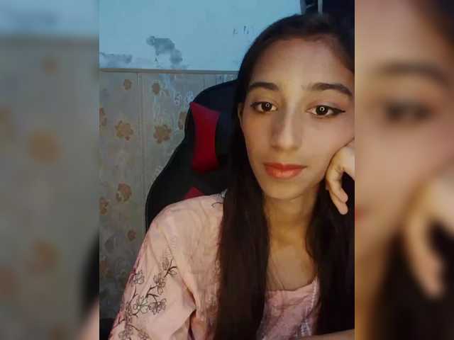 AlinaPopy live cam on BongaCams