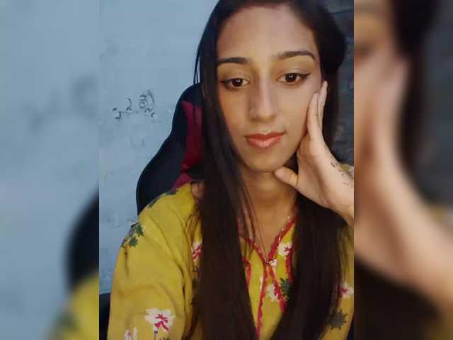 AlinaPopy's BongaCams show and profile