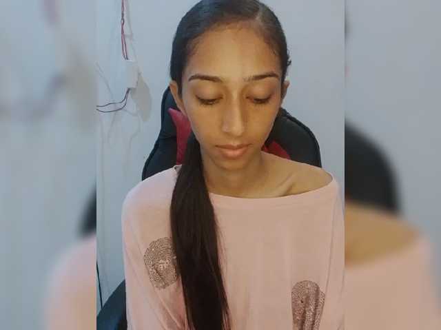 AlinaPopy live cam on BongaCams