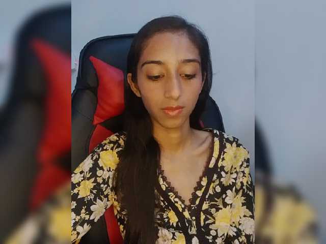 AlinaPopy live cam preview