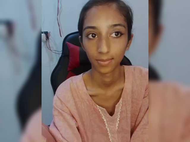 AlinaPopy live cam on BongaCams
