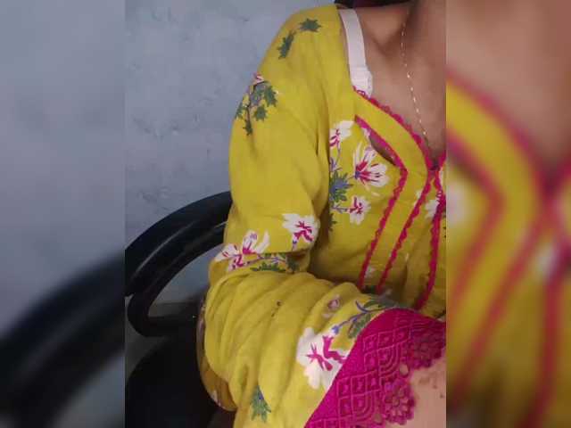 AlinaPopy's BongaCams show and profile