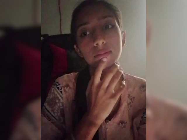 AlinaPopy — live female cam