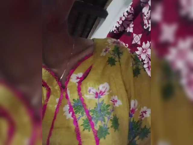 AlinaPopy's BongaCams show and profile