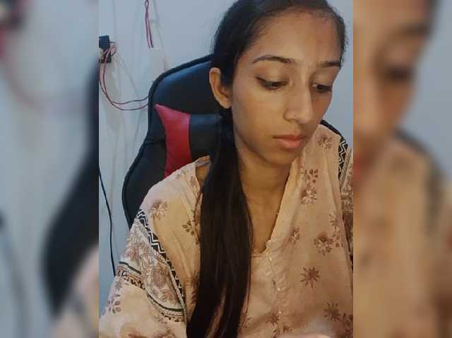 AlinaPopy live cam on BongaCams