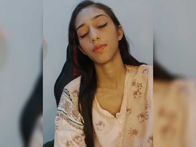 AlinaPopy live cam on BongaCams