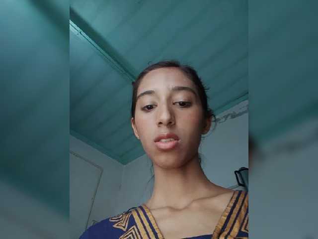 AlinaPopy live cam on BongaCams