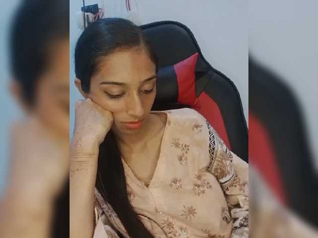 AlinaPopy live cam on BongaCams