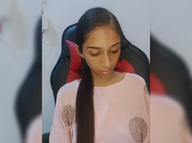 AlinaPopy live cam on BongaCams