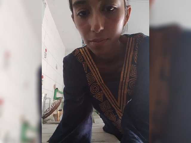 AlinaPopy live cam on BongaCams