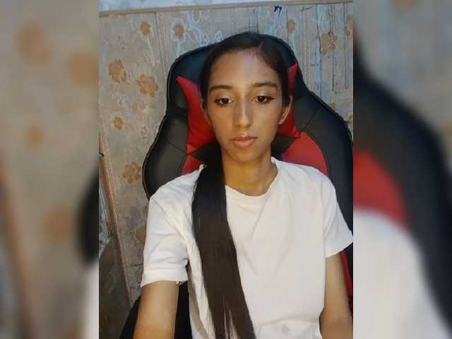 AlinaPopy live webcam show