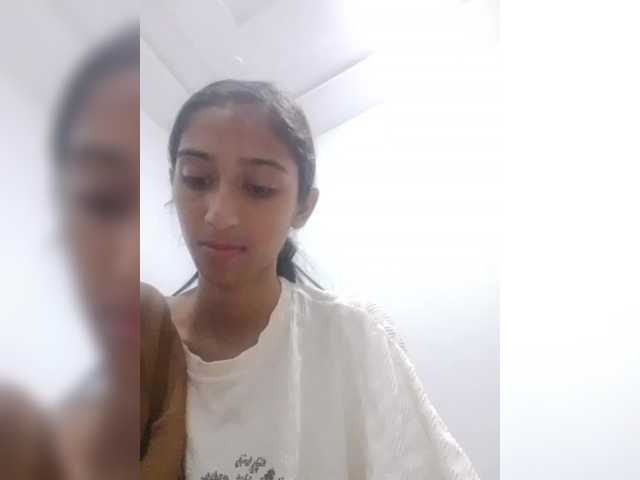 AlinaPopy live cam on BongaCams