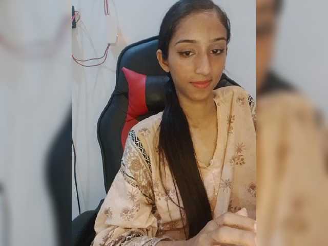 AlinaPopy live cam on BongaCams