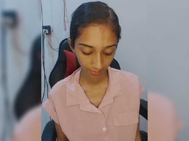 AlinaPopy, en vivo ahora en BongaCams