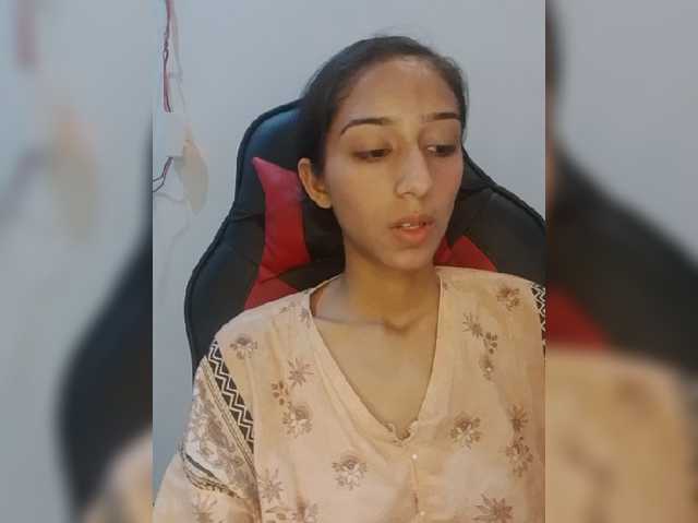 AlinaPopy live cam on BongaCams