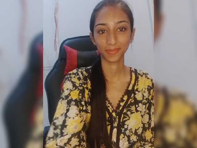 AlinaPopy live cam on BongaCams