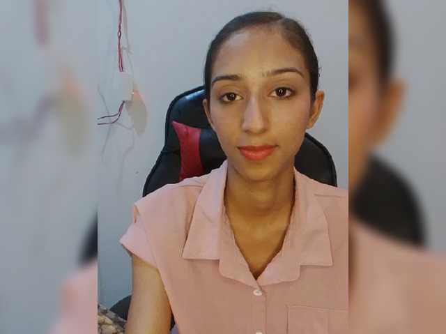 AlinaPopy live cam on BongaCams